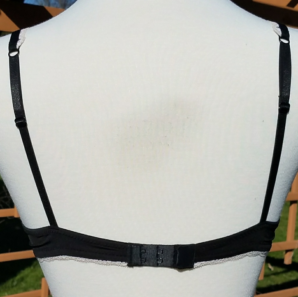 New H&M padded bra - Picture 2 of 3